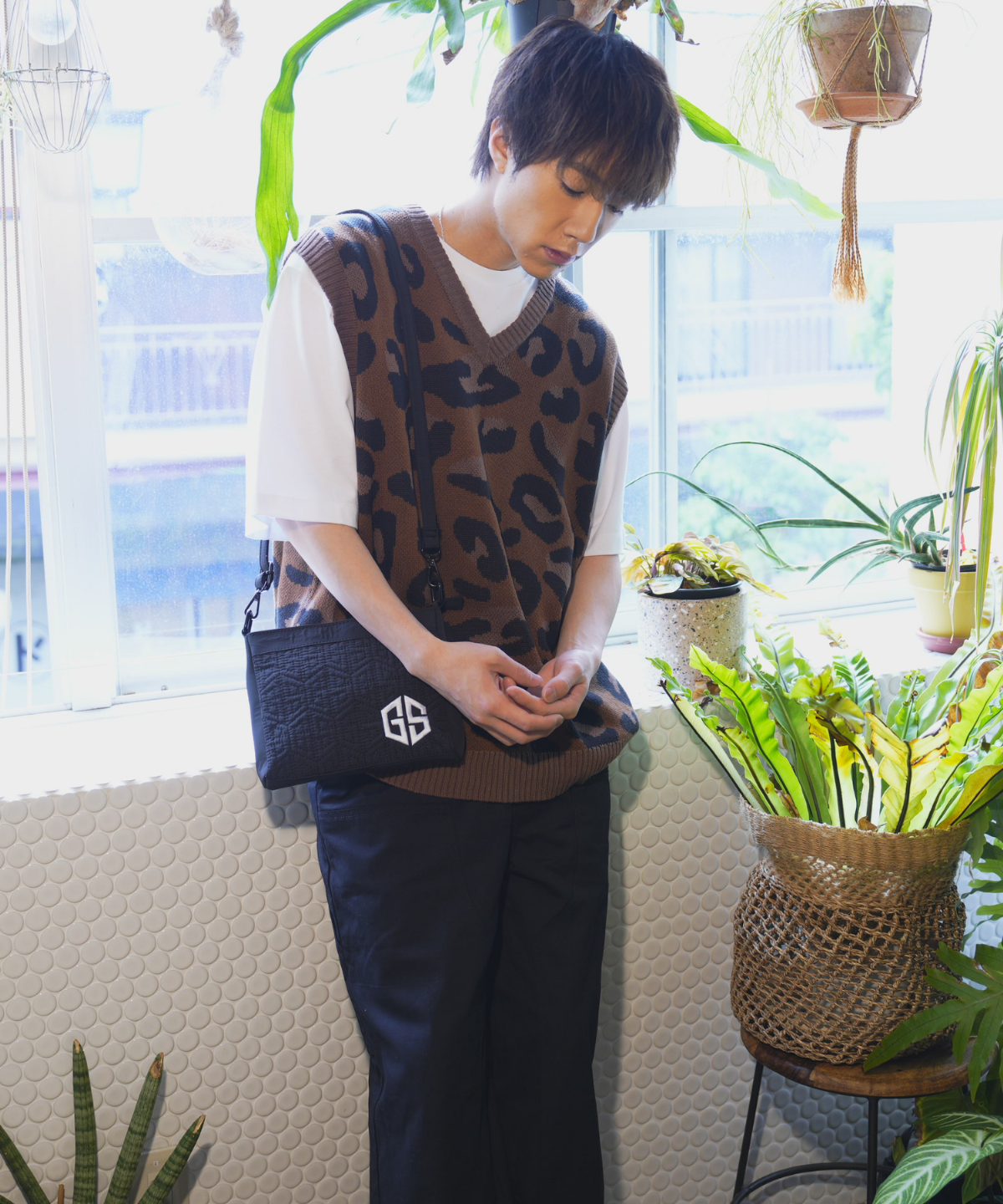 GS ANIMAL KNIT VEST Brown